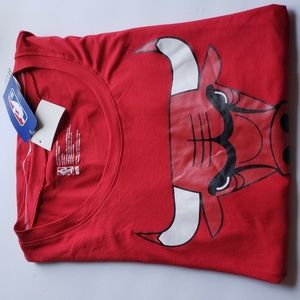 Chicago Bull's Red T-shirt - Women's M/L - NEW